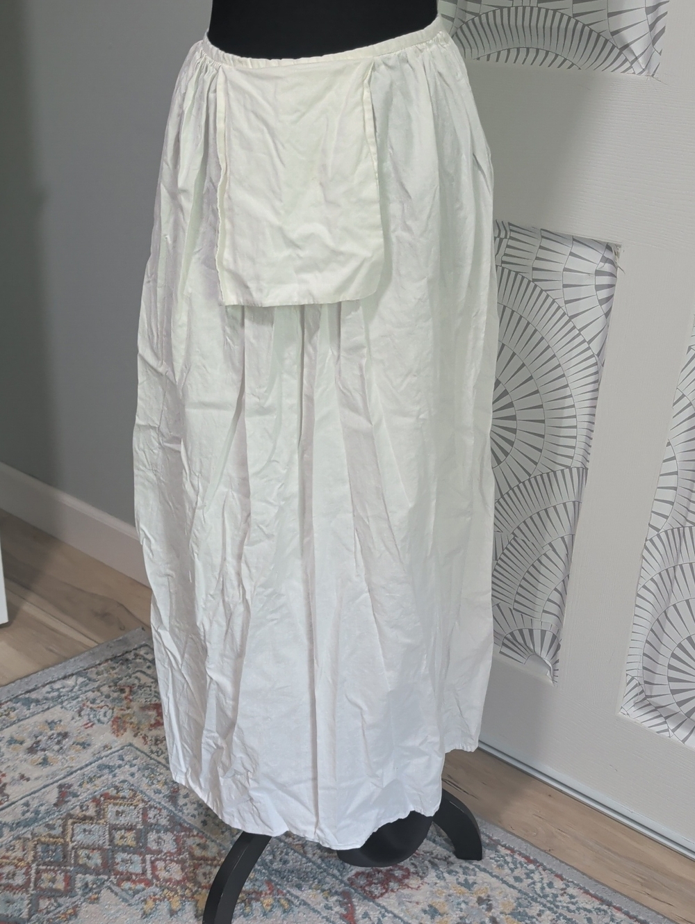 Vintage Women’s White Cotton Full-Length Apron With Pocket - Picture 4 of 4